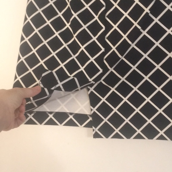 🖤🤍Banana Republic pencil skirt, size 6 Like New! - Picture 7 of 9